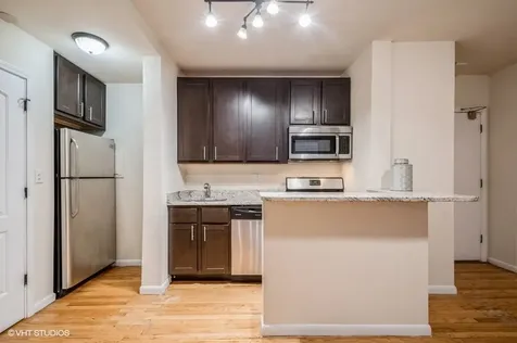 1504 North Dearborn Parkway Chicago IL 60610