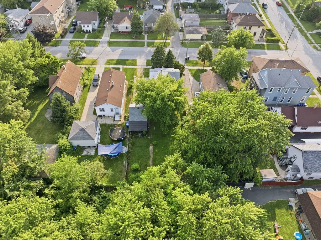 12751 Irving Avenue Blue Island IL 60406