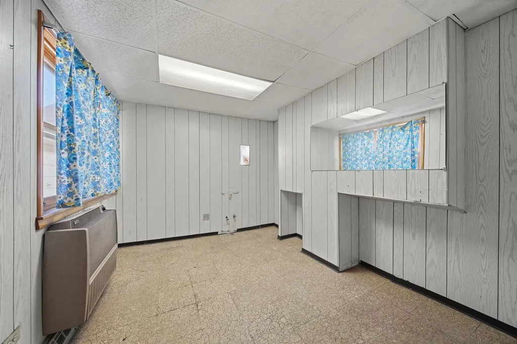 12751 Irving Avenue Blue Island IL 60406
