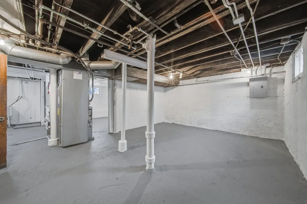 12751 Irving Avenue Blue Island IL 60406