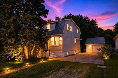 12751 Irving Avenue Blue Island IL 60406
