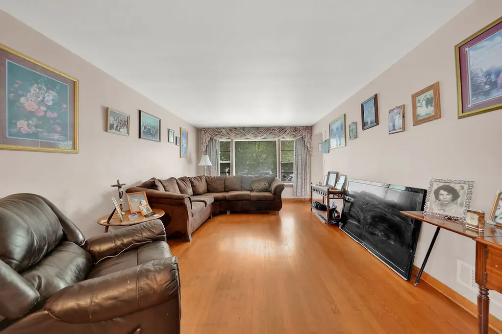 8606 South Kostner Avenue Chicago IL 60652