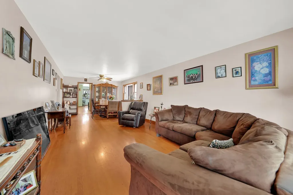 8606 South Kostner Avenue Chicago IL 60652