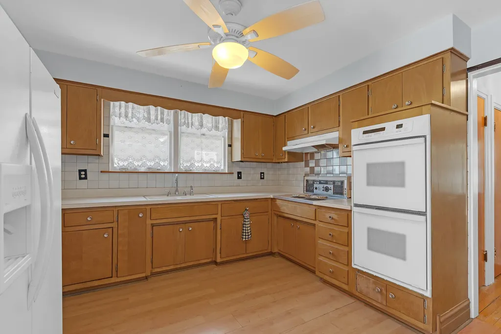 11236 South Talman Avenue Chicago IL 60655
