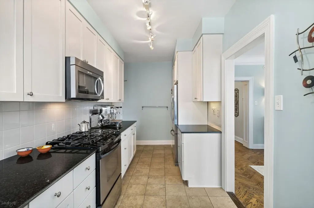 3800 North Lake Shore Drive Chicago IL 60613