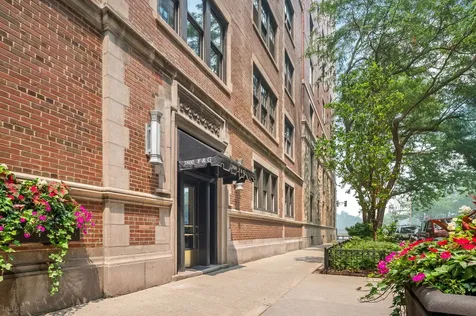 3800 North Lake Shore Drive Chicago IL 60613
