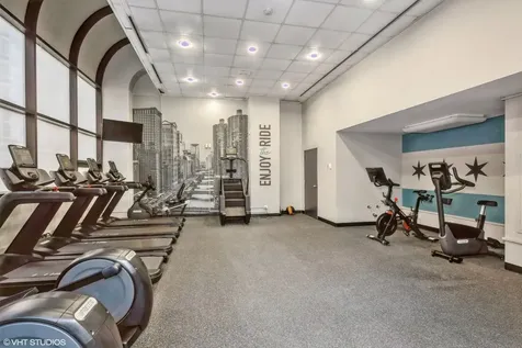211 East Ohio Street Chicago IL 60611