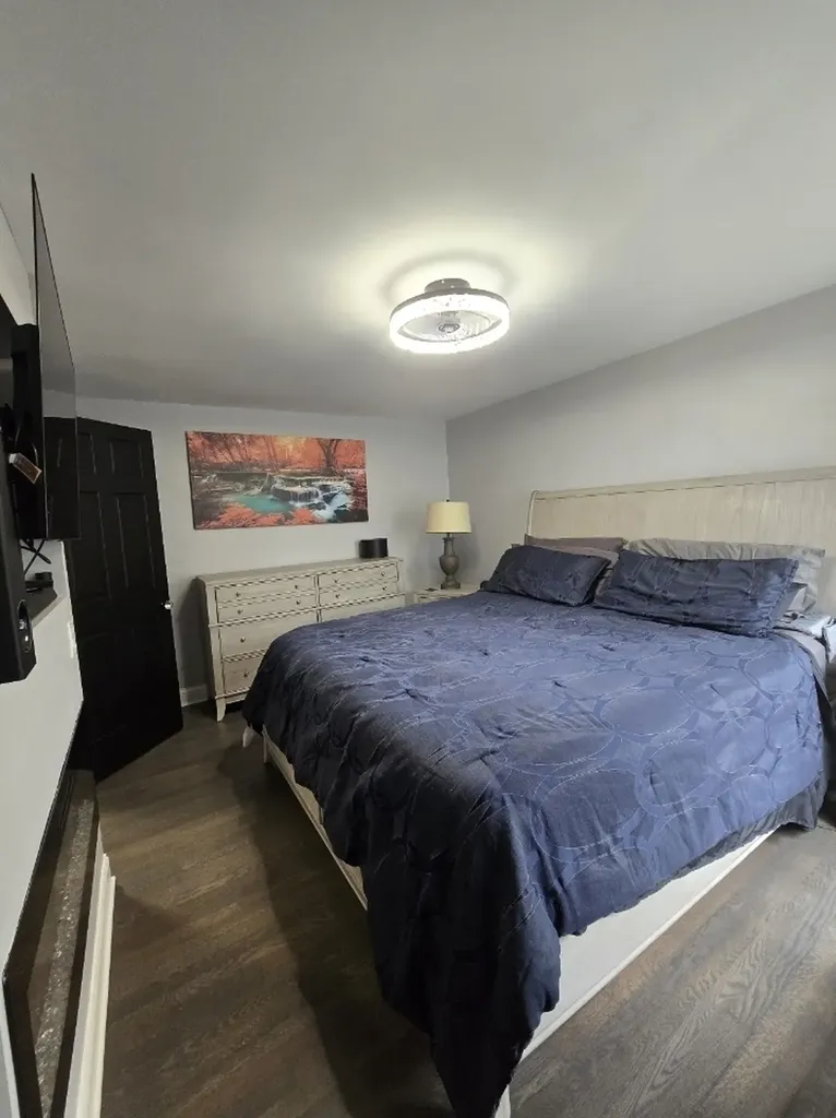 7959 South Michigan Avenue Chicago IL 60619