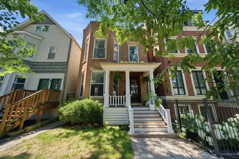 3742 North Janssen Avenue Chicago IL 60613