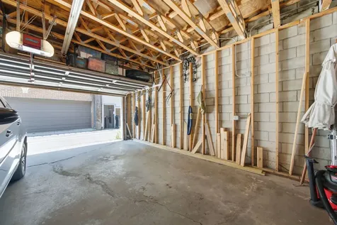3742 North Janssen Avenue Chicago IL 60613