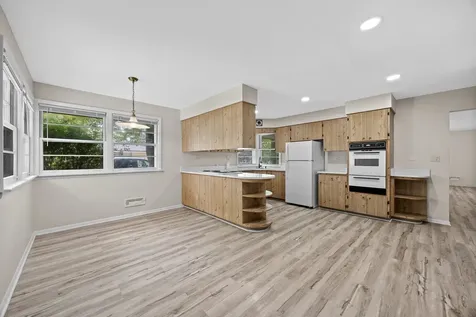16371 Evans Avenue South Holland IL 60473