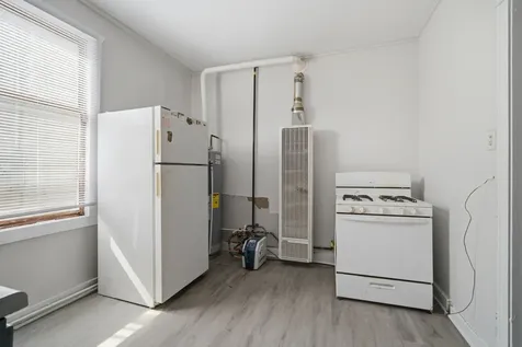 4849 West Ainslie Street Chicago IL 60630