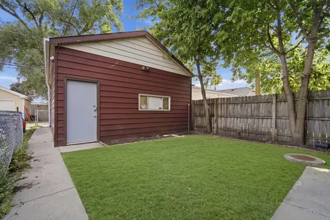 4849 West Ainslie Street Chicago IL 60630