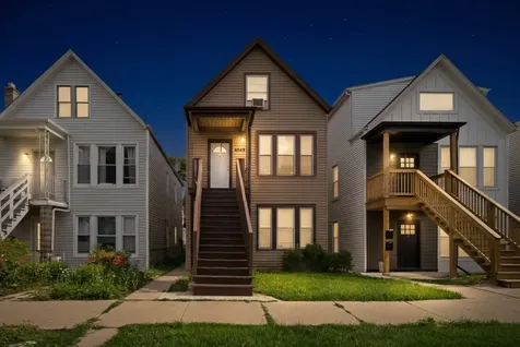 4849 West Ainslie Street Chicago IL 60630