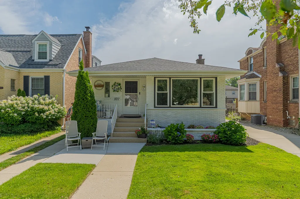 9717 South Springfield Avenue Evergreen Park IL 60805