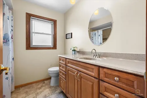 8124 Nottingham Road Tinley Park IL 60477