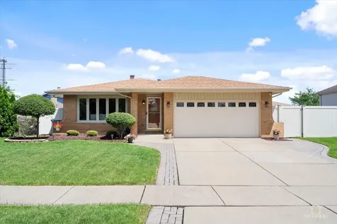 8124 Nottingham Road Tinley Park IL 60477