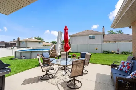 8124 Nottingham Road Tinley Park IL 60477