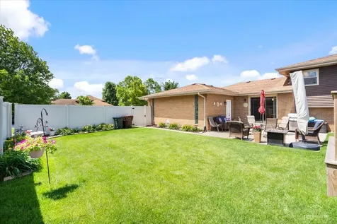 8124 Nottingham Road Tinley Park IL 60477