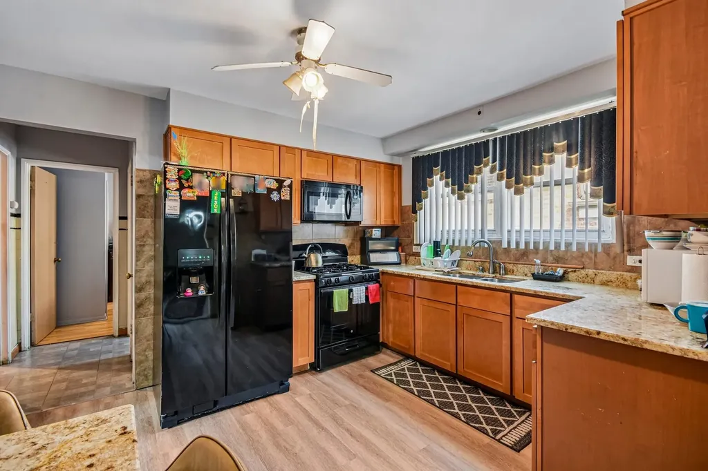 4536 South Lavergne Avenue Chicago IL 60638