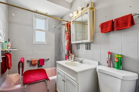 4536 South Lavergne Avenue Chicago IL 60638