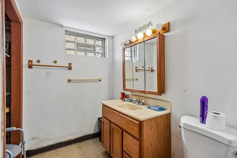 4536 South Lavergne Avenue Chicago IL 60638