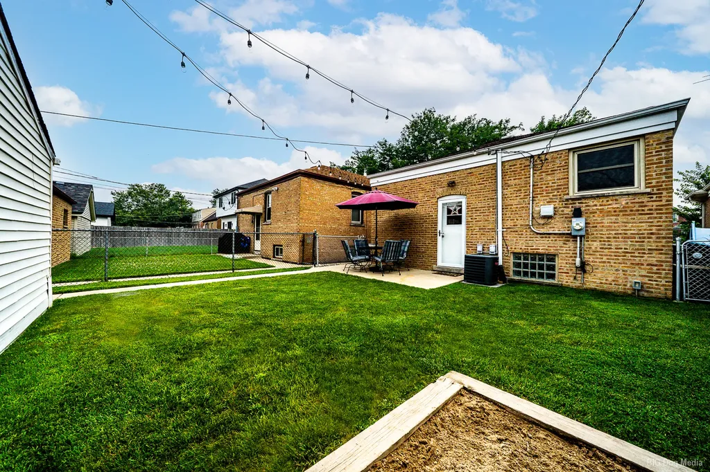 3818 West 110th Street Chicago IL 60655