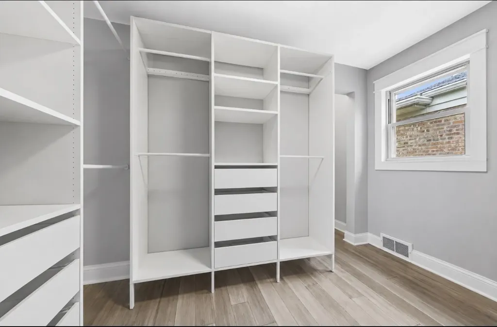 3818 West 110th Street Chicago IL 60655