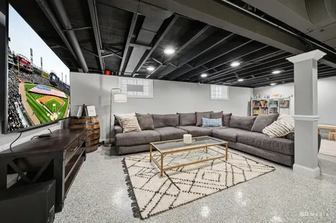 3818 West 110th Street Chicago IL 60655