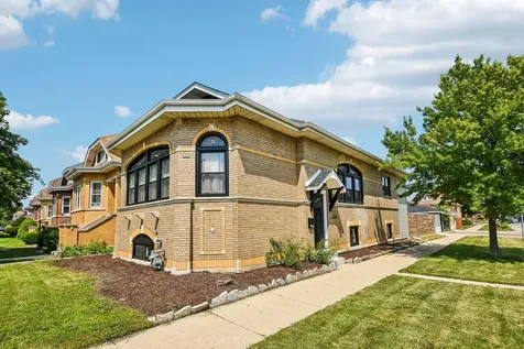 2447 Oak Park Avenue Berwyn IL 60402