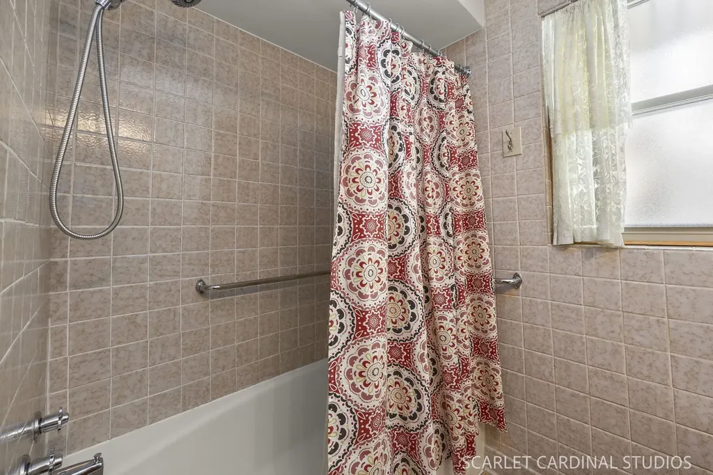 348 South Chase Avenue Lombard IL 60148