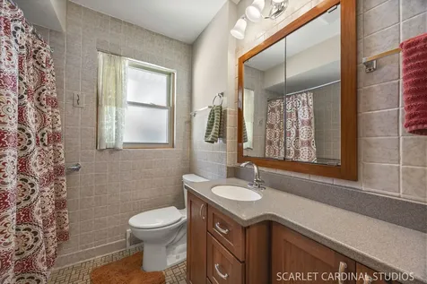 348 South Chase Avenue Lombard IL 60148