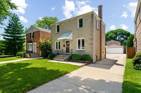 5050 North Neenah Avenue Chicago IL 60656
