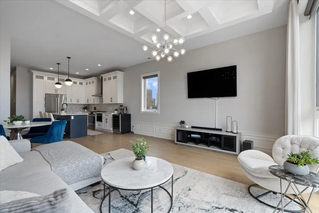 2446 West Augusta Boulevard Chicago IL 60622