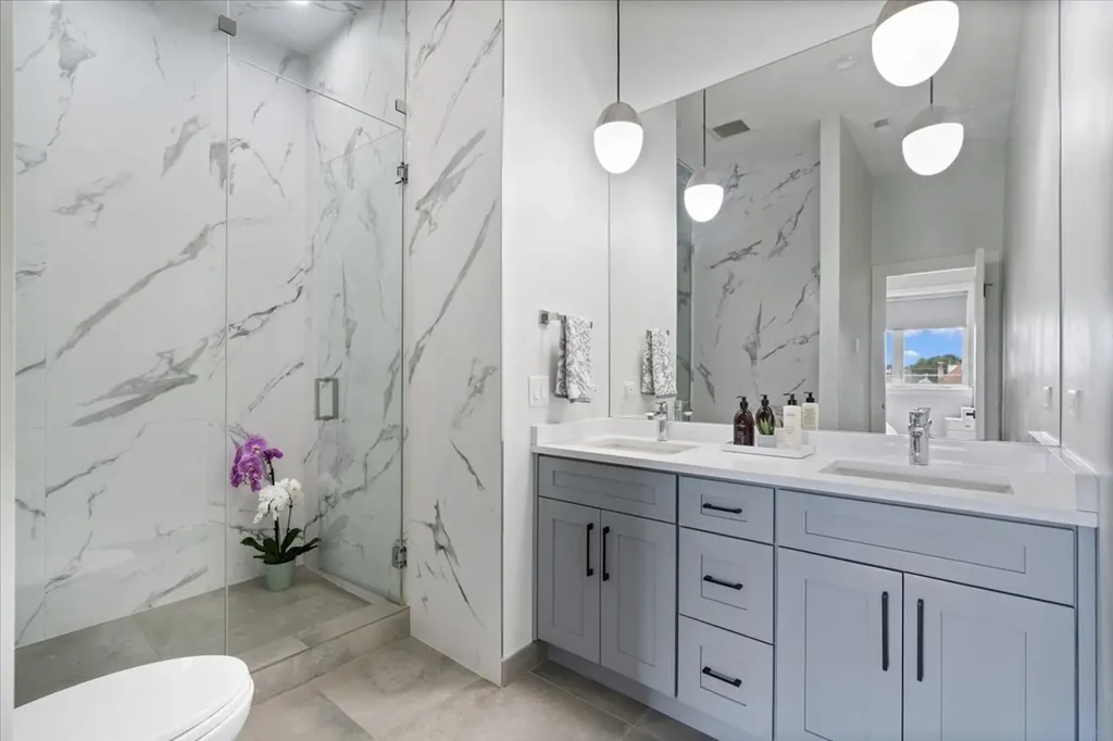 2446 West Augusta Boulevard Chicago IL 60622