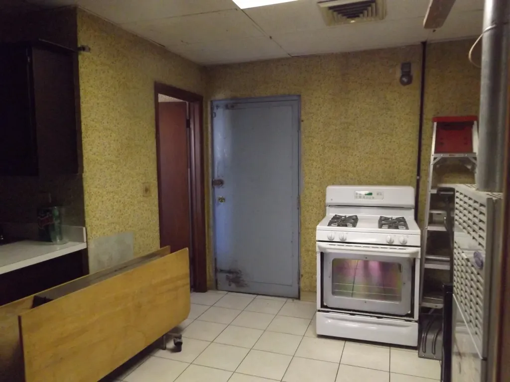 7716 West Belmont Avenue Chicago IL 60634