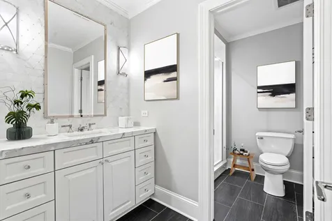 1634 West Surf Street Chicago IL 60657