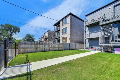 5157 South Wabash Avenue Chicago IL 60615