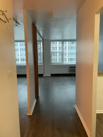 4250 North Marine Drive Chicago IL 60613