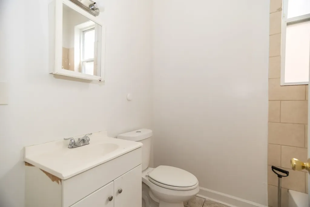 3407 West Flournoy Street Chicago IL 60624