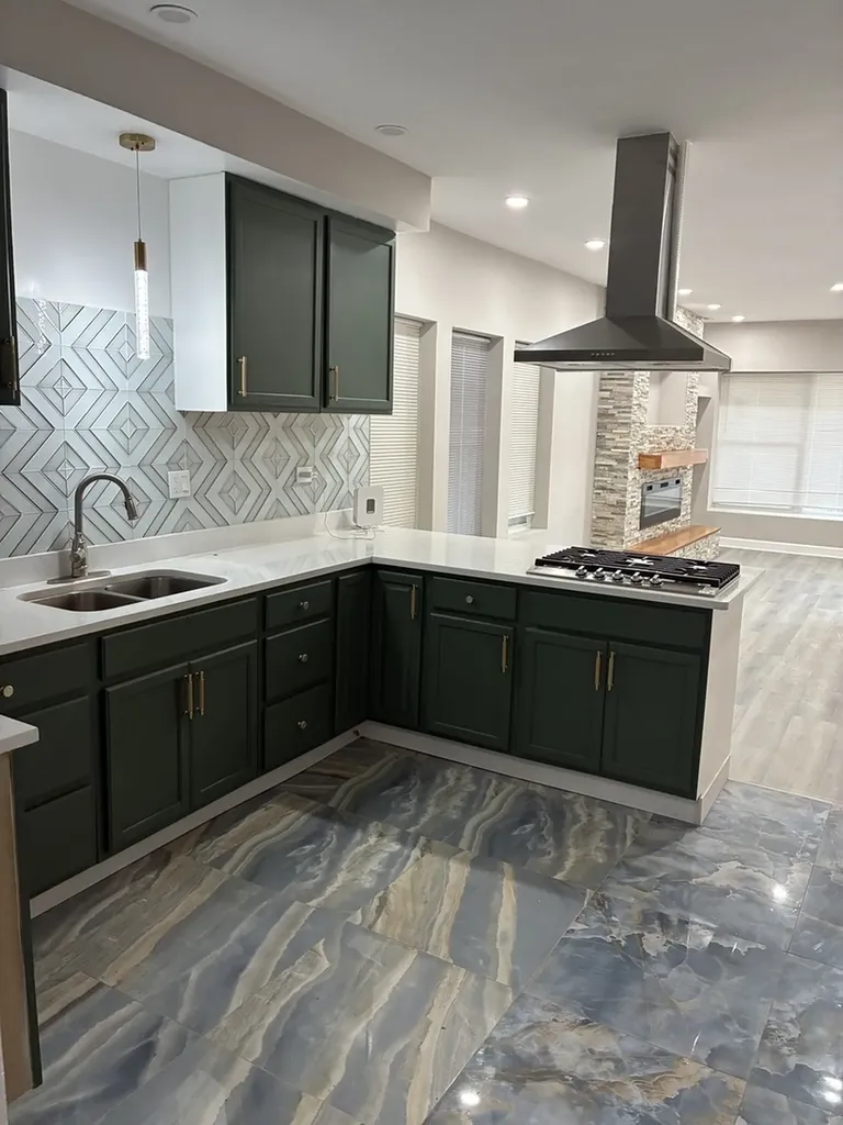 8305 South Maryland Avenue Chicago IL 60619