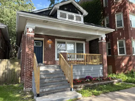 8305 South Maryland Avenue Chicago IL 60619