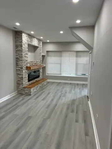 8305 South Maryland Avenue Chicago IL 60619