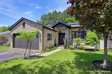 2812 Jethro Court Zion IL 60099