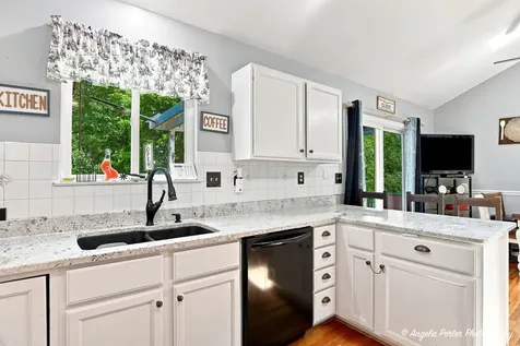2812 Jethro Court Zion IL 60099