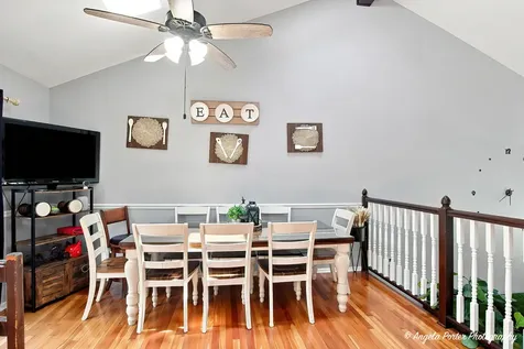 2812 Jethro Court Zion IL 60099