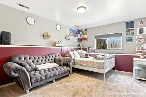2812 Jethro Court Zion IL 60099