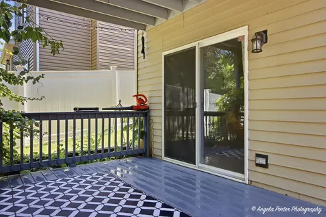 2812 Jethro Court Zion IL 60099