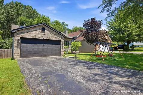 2812 Jethro Court Zion IL 60099