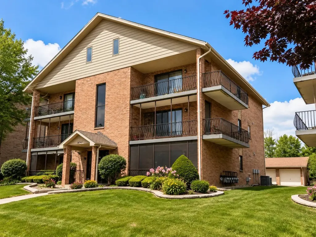 16742 Paxton Avenue Tinley Park IL 60477